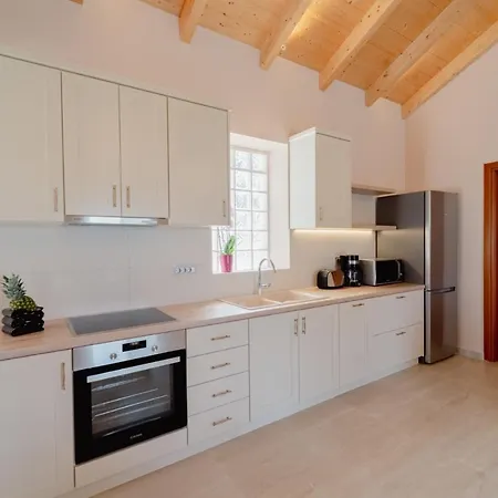 Pithari Stone Villa Villa